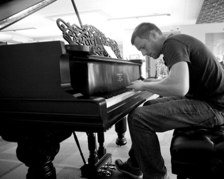 Support our Veterans with Elijah Bossenbroek – Wednesday, 4/12 Elijah Bossenbroek